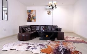Selina Airport Lodge #Emzini